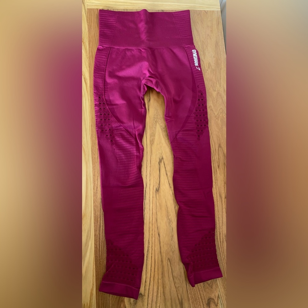 Gymshark Size Small Berry Color Women Squat-proof Workout Legging